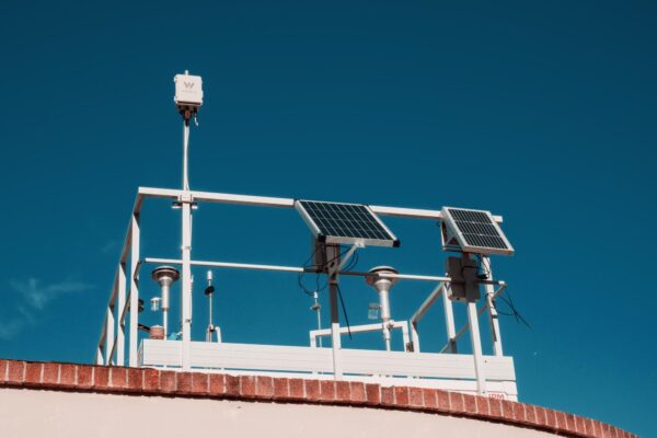 Cum verifici dacă panourile fotovoltaice produc cât ar trebui
